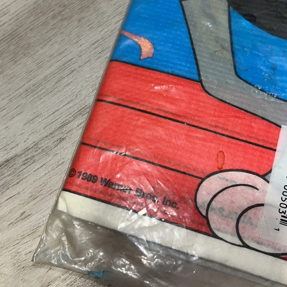 Vintage Unique Paper Tablecover 1989 Bugs Bunny Warner Brothers NWT